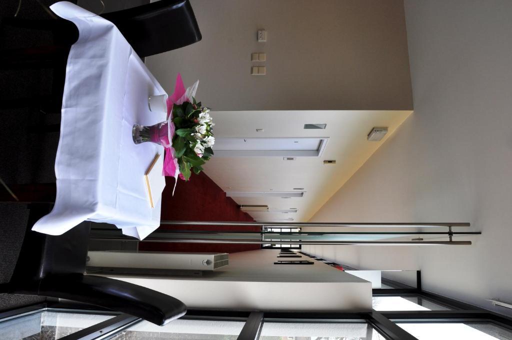 Hotel Boomgaard Lanaken Kültér fotó