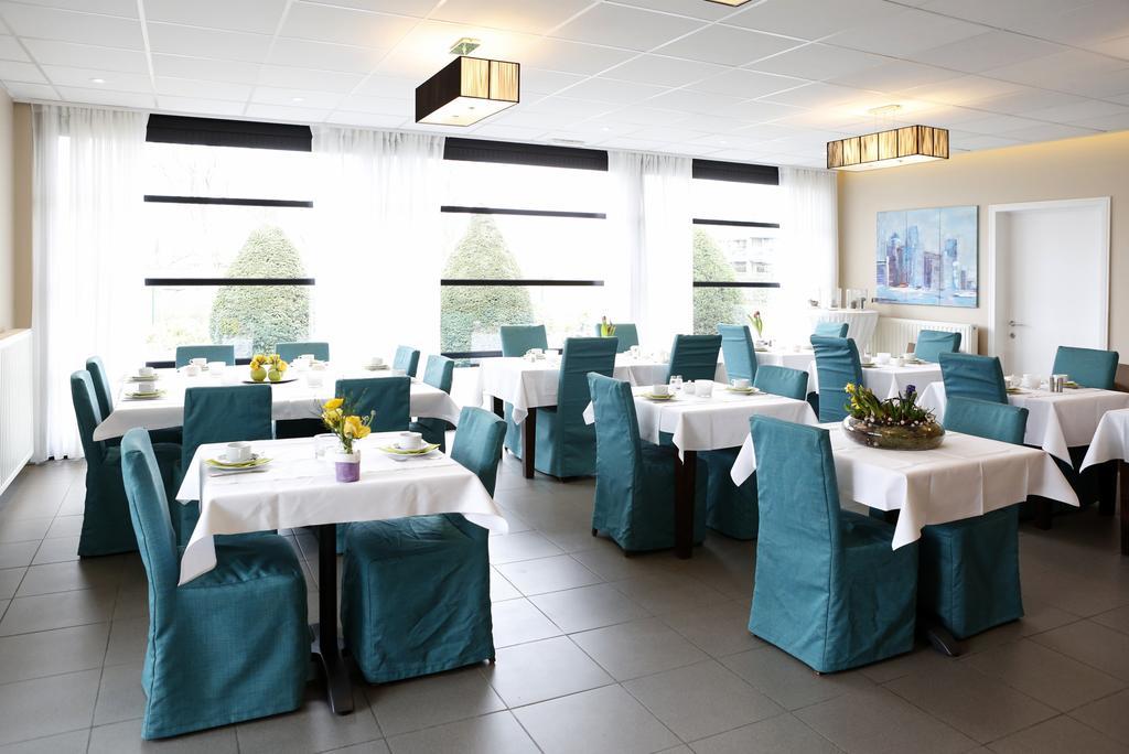 Hotel Boomgaard Lanaken Kültér fotó