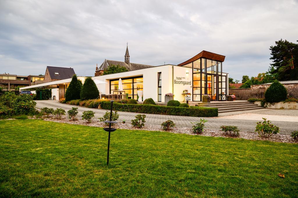 Hotel Boomgaard Lanaken Kültér fotó